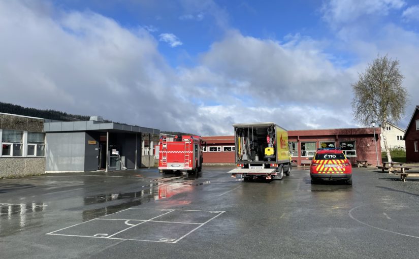 Hov skole stengt på grunn av vannlekkasje